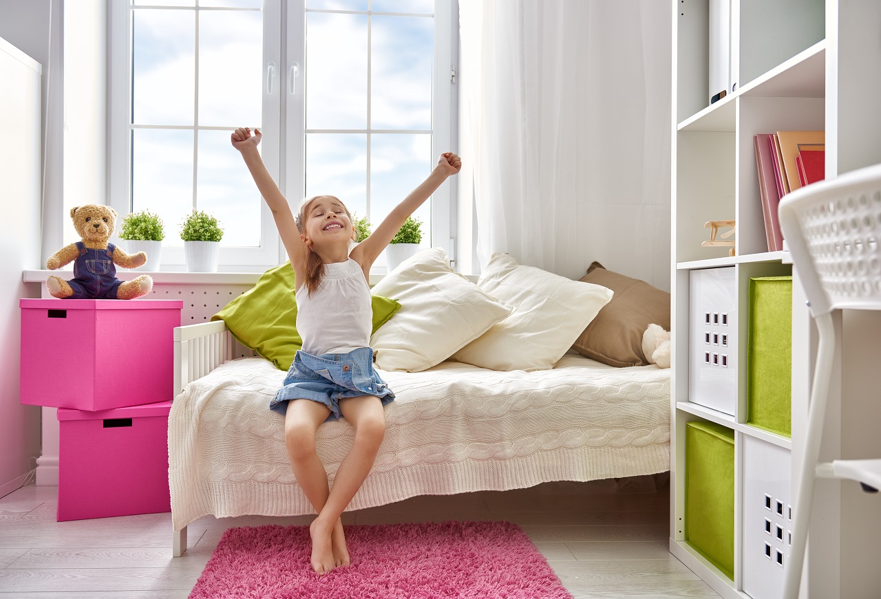 Jak dopasować łóżko do pokoju dziecięcego?