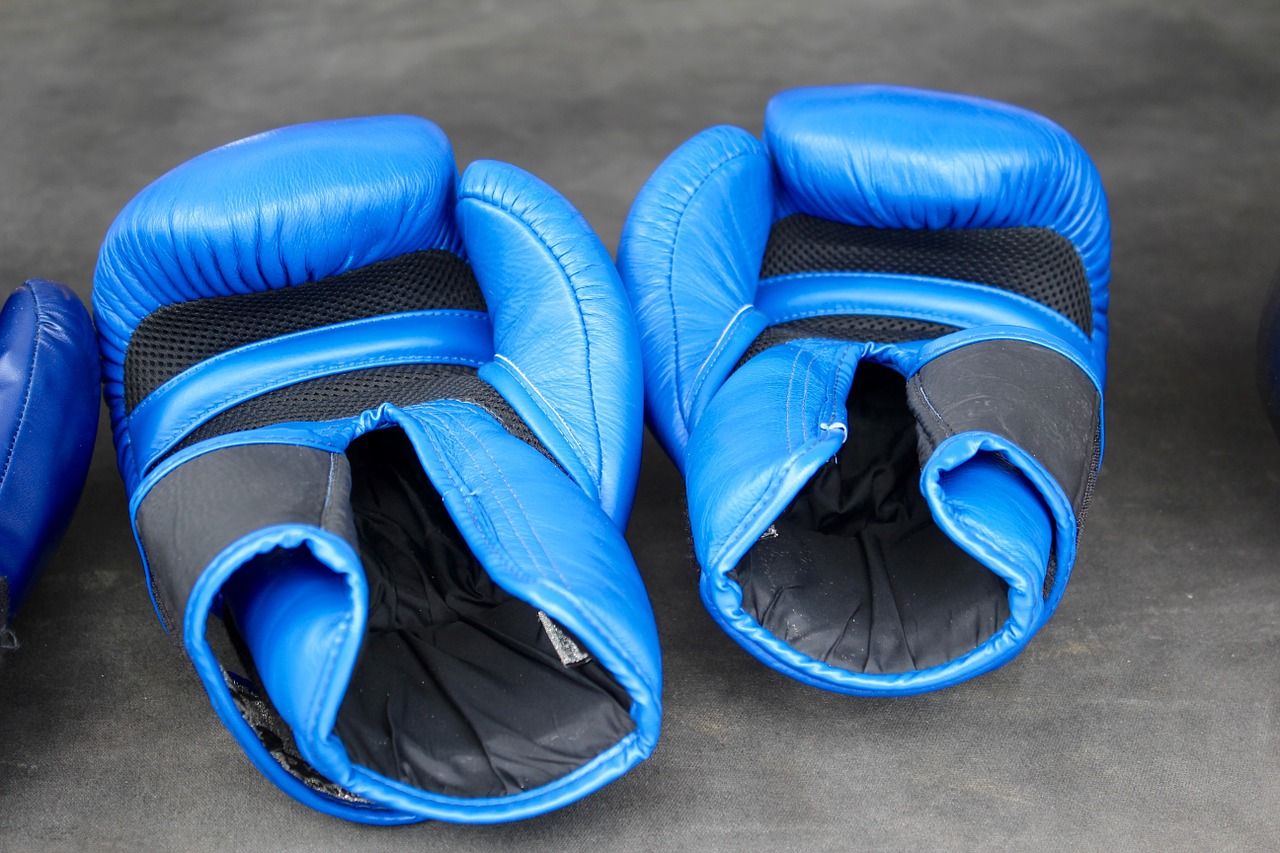 Jak prawidłowo dobrać rękawice bokserskie?