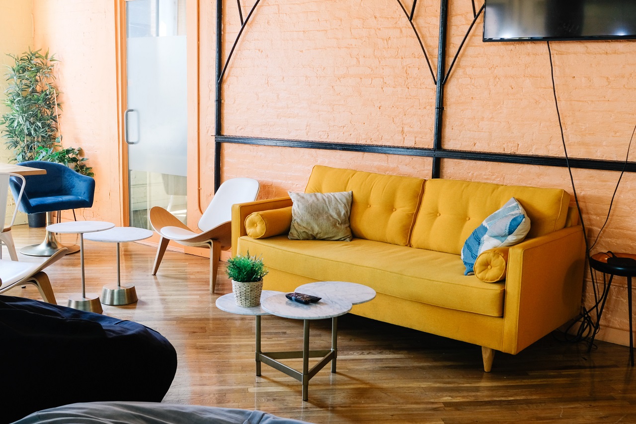 Wybór kanapy do swojego domu – na co warto zwrócić uwagę?