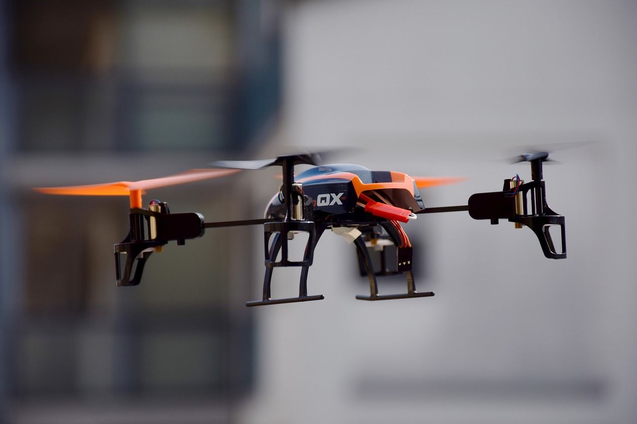 Czy dronem można nagrać filmy w jakości HD?