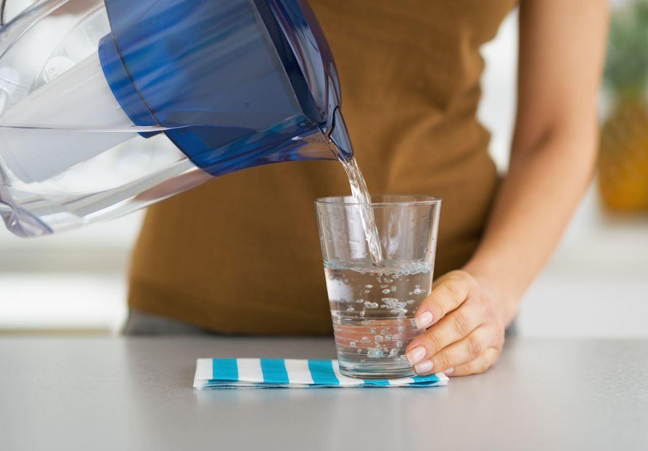 Dystrybutor do wody mineralnej – zapomnij o zapasach pojedynczych butelek
