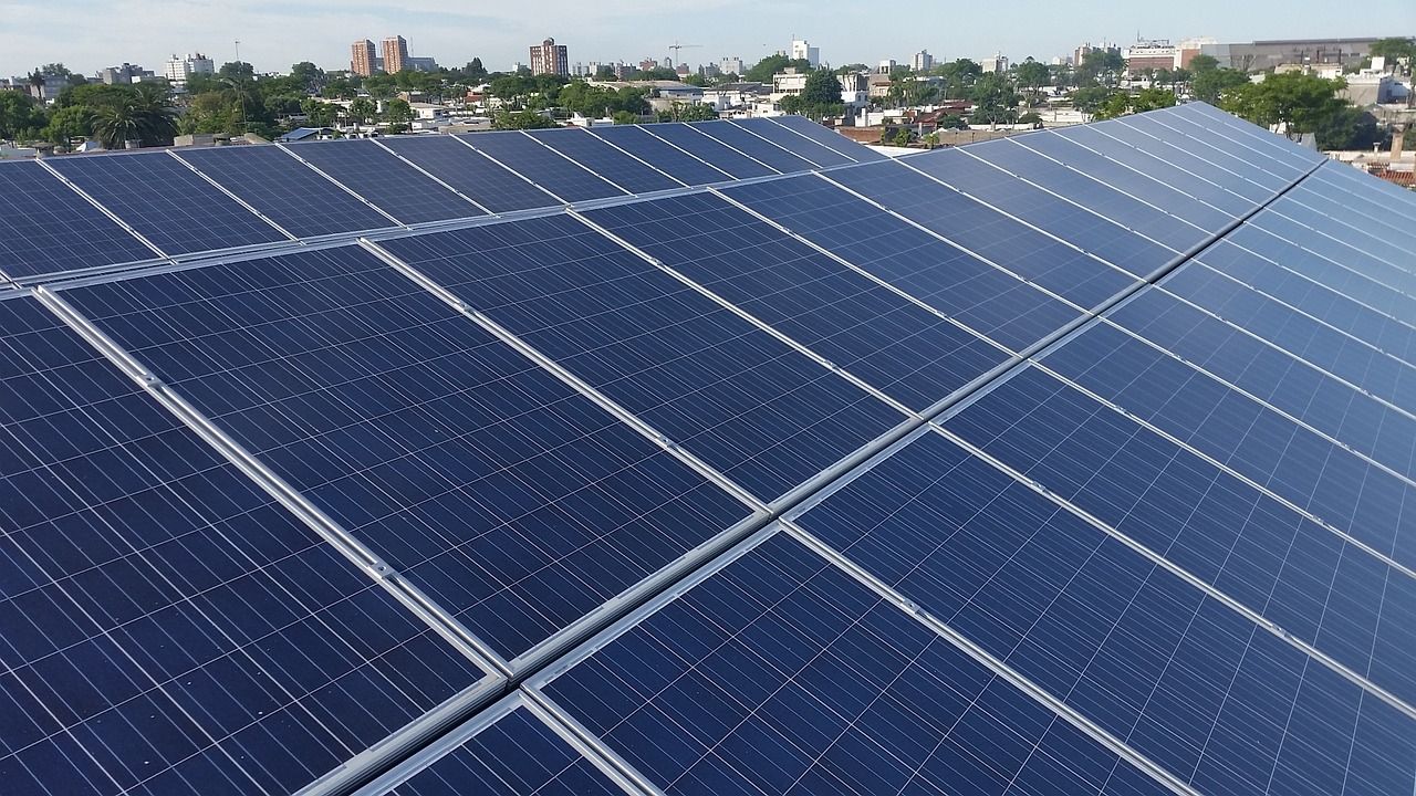Czy zakup paneli słonecznych jest opłacalny?