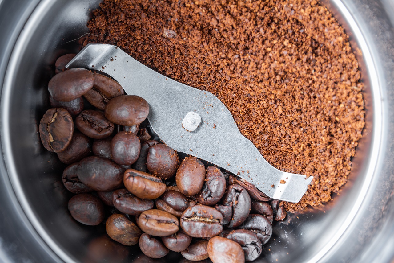 Jakie rodzaje kaw występują na rynku i które z nich będą najlepsze?