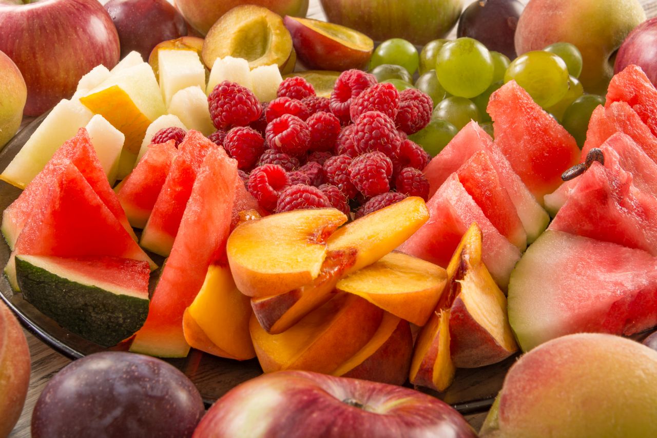 Owoce i warzywa do biura – dlaczego jest to dobry pomysł?